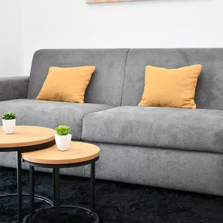 Minimax Apartment *