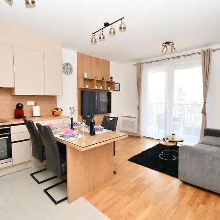 Minimax Apartment *